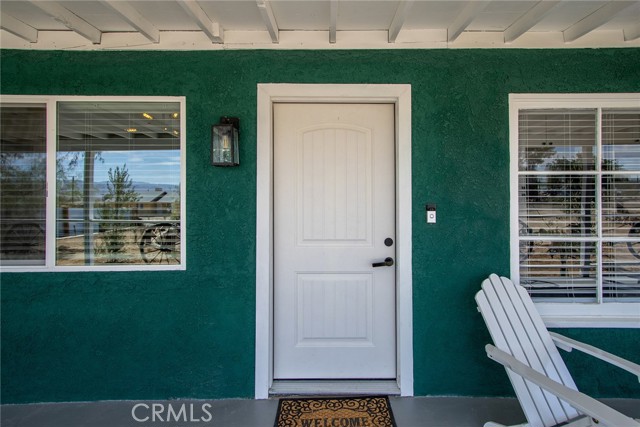 4574 Avenida Del Sol, Joshua Tree CA: https://media.crmls.org/medias/1e952059-1256-4045-8a28-67d435e2bbec.jpg