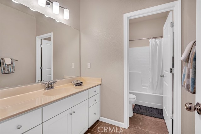 3559 Sunstone Court, Merced CA: https://media.crmls.org/medias/1e956a3f-1165-4d3c-ab85-5912d61a2690.jpg