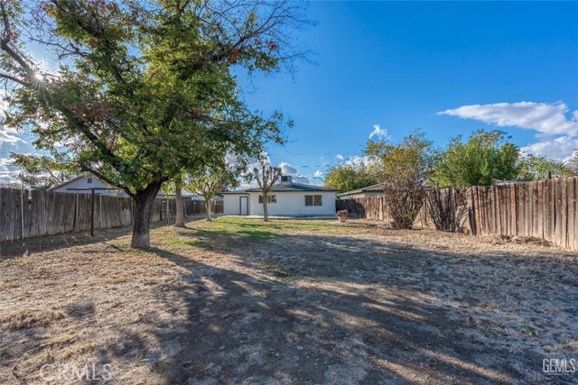 Detail Gallery Image 31 of 36 For 301 Ohio Dr, Bakersfield,  CA 93307 - 3 Beds | 1 Baths