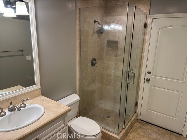 Detail Gallery Image 8 of 12 For 208 41st, Newport Beach,  CA 92663 - 3 Beds | 3/1 Baths