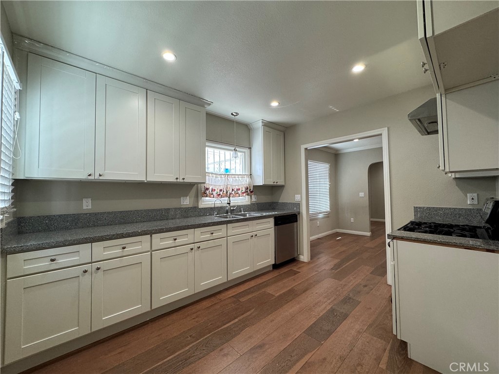 1E96Ca30 7485 4104 9C52 183418E5B2A8 1828 New Avenue, San Gabriel, Ca 91776 &Lt;Span Style='BackgroundColor:transparent;Padding:0Px;'&Gt; &Lt;Small&Gt; &Lt;I&Gt; &Lt;/I&Gt; &Lt;/Small&Gt;&Lt;/Span&Gt;
