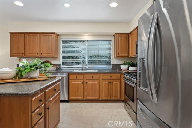 Detail Gallery Image 10 of 50 For 33 Montgomery, Mission Viejo,  CA 92692 - 4 Beds | 3 Baths