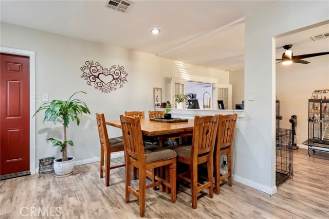 Detail Gallery Image 12 of 24 For 3078 Serrano, San Bernardino,  CA 92405 - 2 Beds | 2 Baths