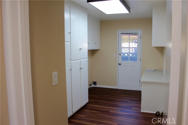 Detail Gallery Image 10 of 33 For 1556 23rd St, Manhattan Beach,  CA 90266 - 3 Beds | 2 Baths
