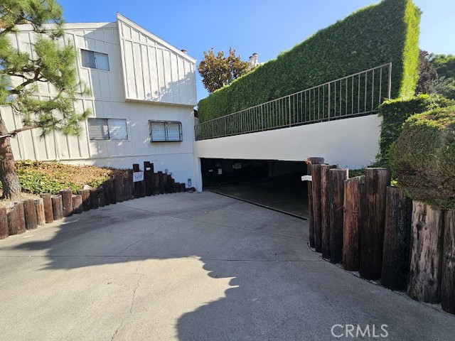 511 E Live Oak Avenue, Arcadia CA: https://media.crmls.org/medias/1e98b5b4-d436-4a25-8add-5875b3512291.jpg