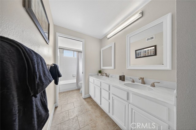 Detail Gallery Image 35 of 44 For 26 Claret #40,  Irvine,  CA 92614 - 2 Beds | 1/1 Baths