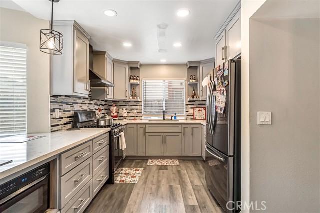 Detail Gallery Image 11 of 25 For 2372 Ironwood, Madera,  CA 93637 - 4 Beds | 3 Baths