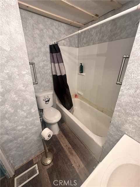 1258 Rosamond Boulevard, Rosamond CA: https://media.crmls.org/medias/1e9a810a-c683-436a-a0d2-eea91b733ea1.jpg