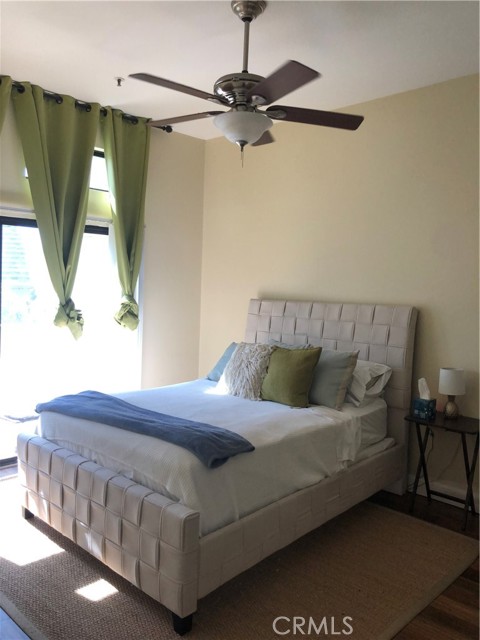 Detail Gallery Image 4 of 14 For 17661 Sergio Cir Ci202,  Huntington Beach,  CA 92647 - 2 Beds | 2 Baths