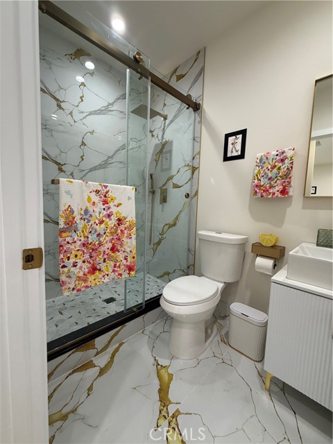 Detail Gallery Image 10 of 15 For 17606 Orna Dr, Granada Hills,  CA 91344 - 1 Beds | 1 Baths