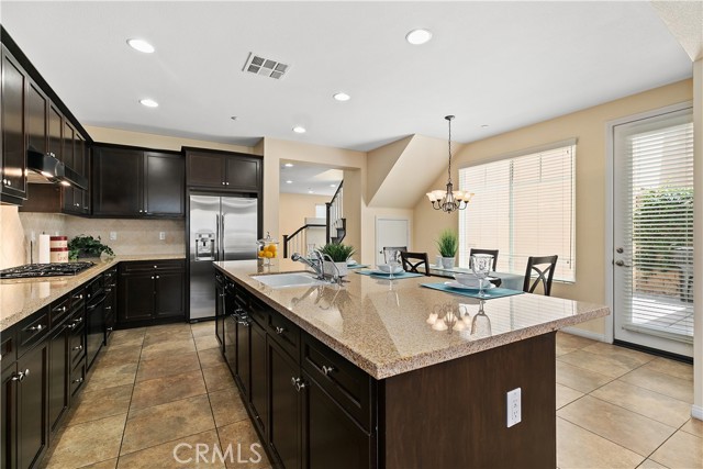 Detail Gallery Image 17 of 46 For 213 Polk St, Placentia,  CA 92870 - 5 Beds | 4 Baths