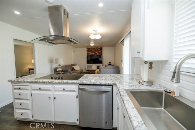 Detail Gallery Image 7 of 24 For 1721 Myrtlewood Dr, Ceres,  CA 95307 - 3 Beds | 2 Baths