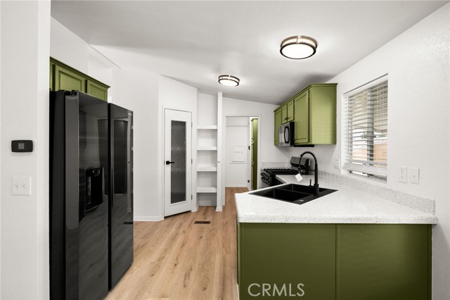 Detail Gallery Image 8 of 46 For 3700 Quartz Canyon Rd #45,  Riverside,  CA 92509 - 4 Beds | 2 Baths