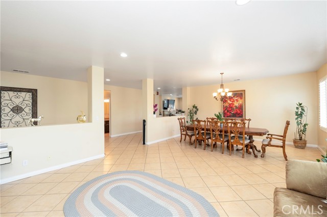39600 Calle Gayube, Hemet CA: https://media.crmls.org/medias/1ea17928-06ee-4f21-802f-a881bd0c11ad.jpg