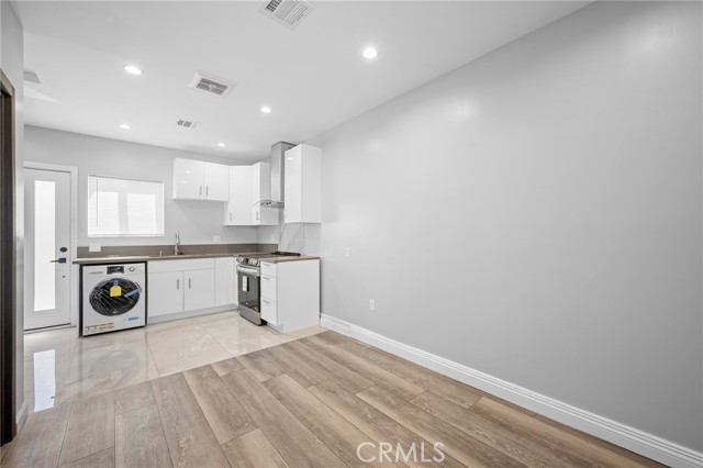 Detail Gallery Image 5 of 14 For 13687 Bracken St, Arleta,  CA 91331 - 1 Beds | 1 Baths