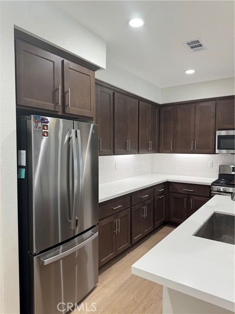 Detail Gallery Image 11 of 69 For 32412 Tannat Dr, Temecula,  CA 92591 - 2 Beds | 2/1 Baths