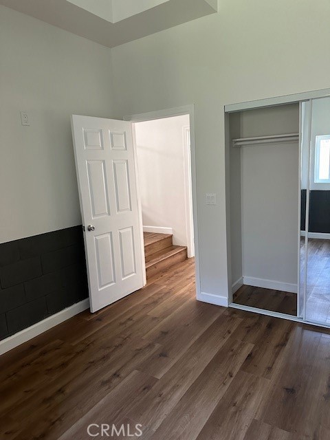 5507 S Manhattan Place, Los Angeles CA: https://media.crmls.org/medias/1ea31dab-efc0-4c63-b0ed-46cc209da5d3.jpg