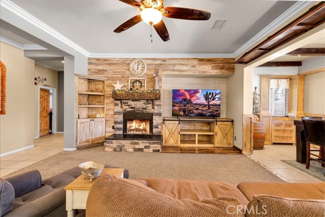 Detail Gallery Image 4 of 34 For 7622 San Remo, Yucca Valley,  CA 92284 - 4 Beds | 3 Baths