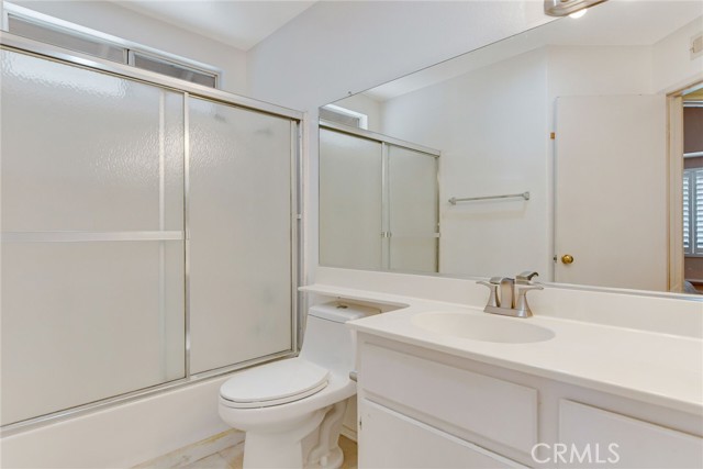5575 Osborne Court, San Bernardino CA: https://media.crmls.org/medias/1ea4e2e8-11d2-4228-ac39-cdf37c242acb.jpg