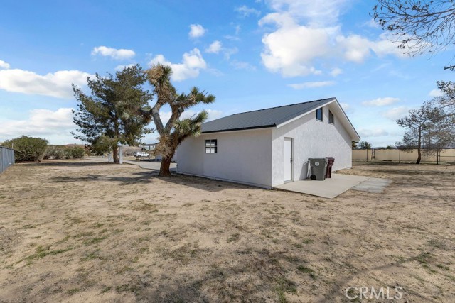 Detail Gallery Image 14 of 45 For 63541 Walpi Dr, Joshua Tree,  CA 92252 - 2 Beds | 2/1 Baths