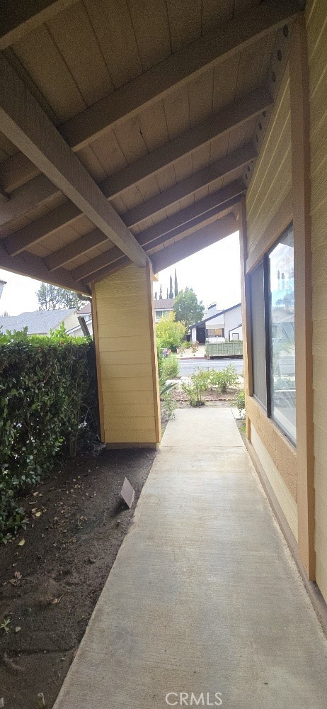 Detail Gallery Image 3 of 12 For 21933 Vintage, Chatsworth,  CA 91311 - 3 Beds | 2 Baths