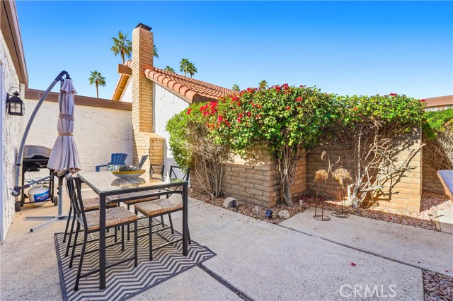 Detail Gallery Image 40 of 57 For 2367 S Gene Autry #B,  Palm Springs,  CA 92264 - 2 Beds | 2 Baths