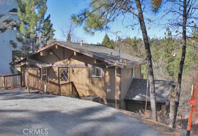 Detail Gallery Image 1 of 1 For 43612 Ridge Crest Dr, Big Bear Lake,  CA 92315 - 2 Beds | 2 Baths