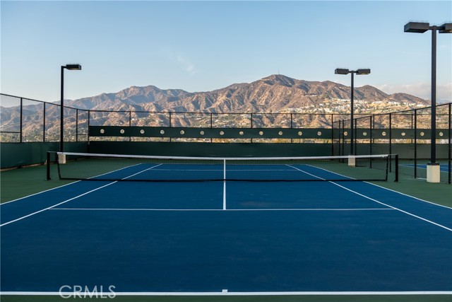 Detail Gallery Image 50 of 57 For 343 Pioneer Dr #504,  Glendale,  CA 91203 - 3 Beds | 2 Baths