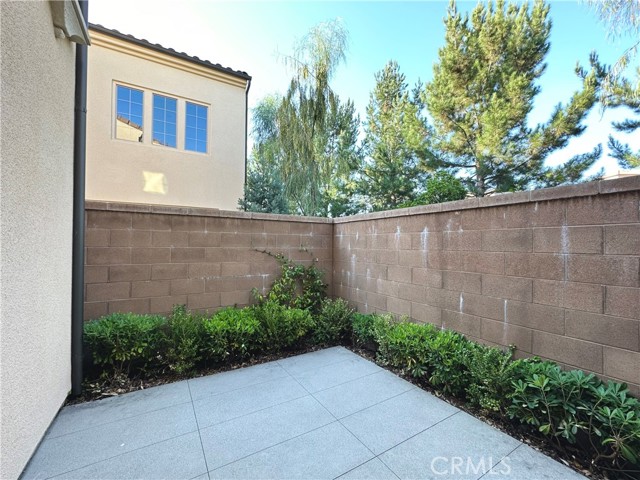 Detail Gallery Image 25 of 27 For 102 Messenger, Irvine,  CA 92618 - 3 Beds | 2/1 Baths