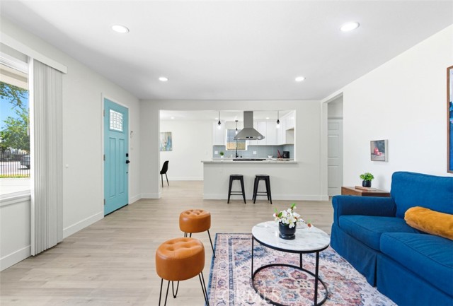 Detail Gallery Image 12 of 42 For 139 N Tahquitz, Hemet,  CA 92543 - 3 Beds | 2/1 Baths