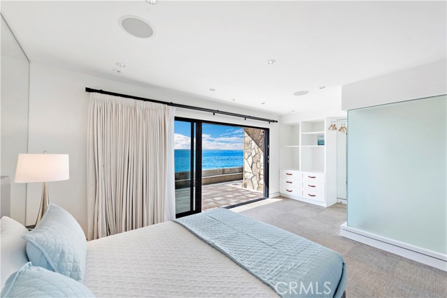 Detail Gallery Image 18 of 59 For 102 Blue Lagoon, Laguna Beach,  CA 92651 - 3 Beds | 3 Baths