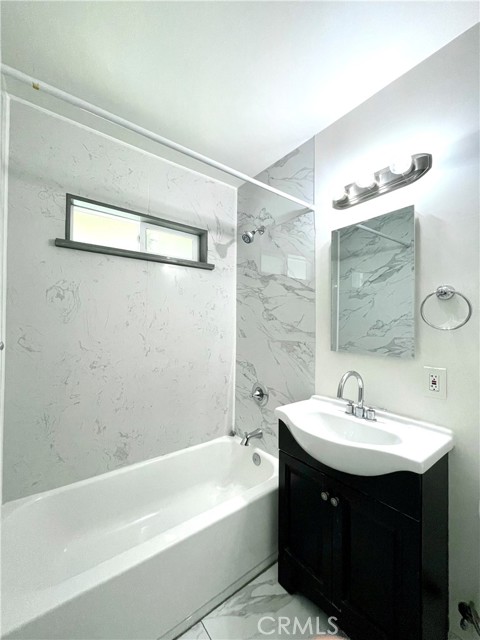 145 N Wabash Avenue, Glendora CA: https://media.crmls.org/medias/1ea85e66-d5b8-4175-b76b-34e296cee53b.jpg