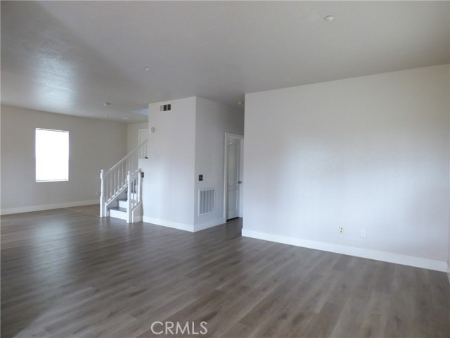 Detail Gallery Image 9 of 30 For 6279 Long Cove Dr, Fontana,  CA 92336 - 3 Beds | 2/1 Baths