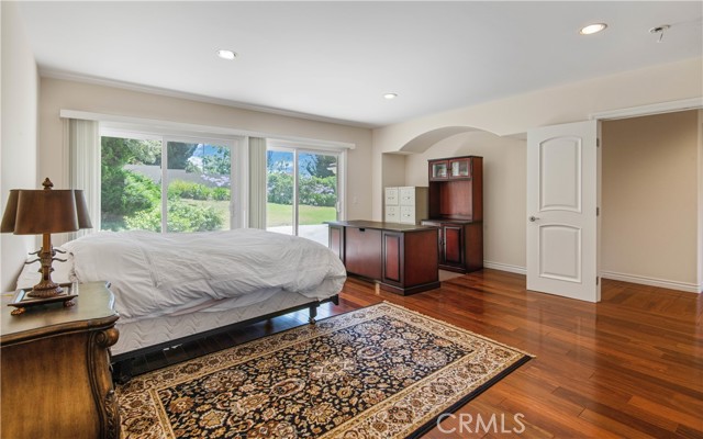 6966 Crest Road, Rancho Palos Verdes CA: https://media.crmls.org/medias/1ea8cff6-56c8-41c2-a969-eb377e7a3646.jpg