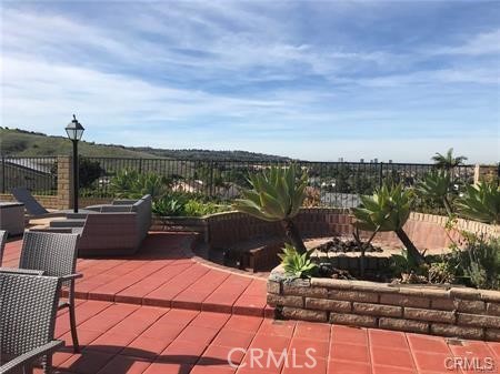 MLS #OC25262897 image #8