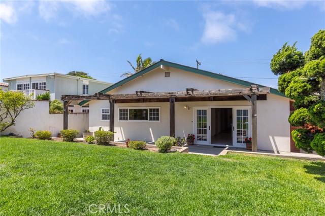 Detail Gallery Image 38 of 44 For 1632 Nelson Avenue, Manhattan Beach,  CA 90266 - 4 Beds | 2/1 Baths