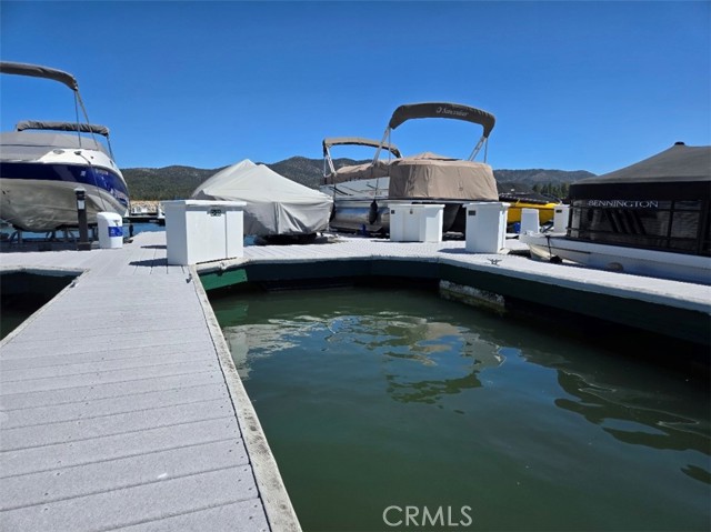 Detail Gallery Image 5 of 6 For 400 Pine Knot Blvd #C-35, Big Bear Lake,  CA 92315 - – Beds | – Baths