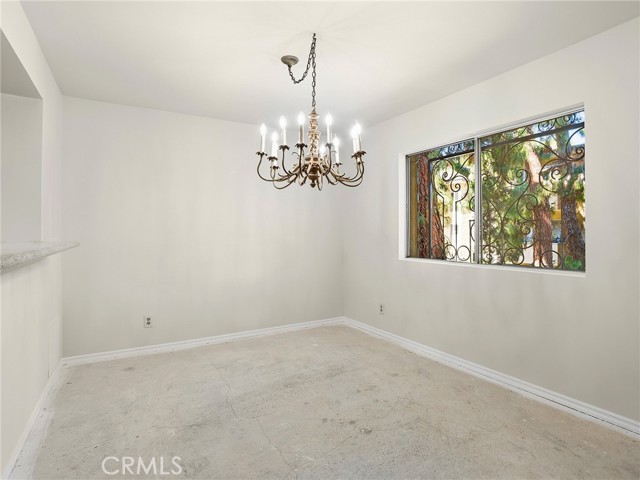 6724 Hillpark Drive, 302 photo 10