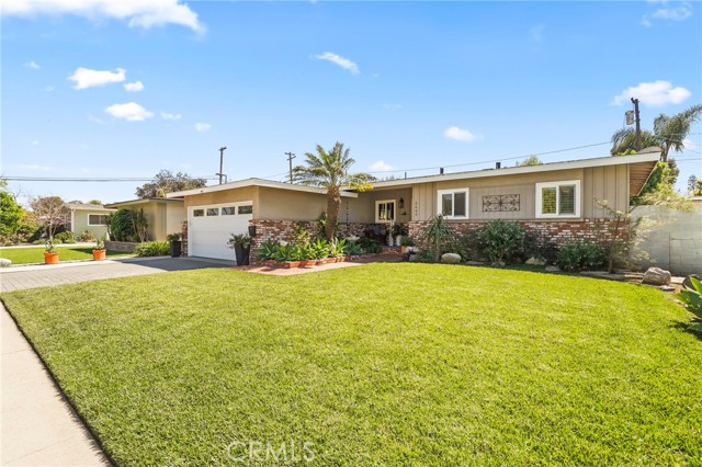 Detail Gallery Image 4 of 35 For 5640 E Deborah, Long Beach,  CA 90815 - 2 Beds | 2 Baths