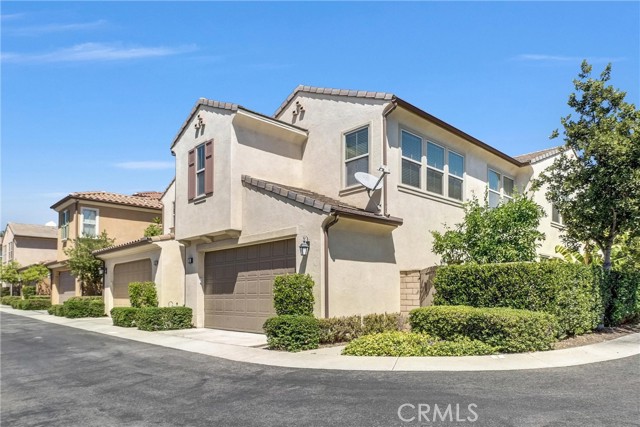 65 Sacred Path, Irvine CA: https://media.crmls.org/medias/1eac8543-9cd8-4633-88de-62baafeb422a.jpg