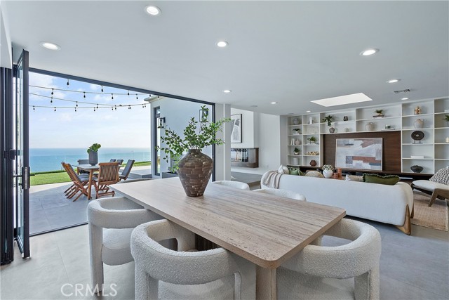 Detail Gallery Image 22 of 55 For 18300 Coastline Dr, Malibu,  CA 90265 - 4 Beds | 4 Baths