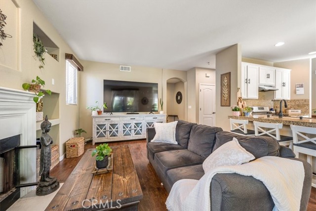 Detail Gallery Image 14 of 37 For 922 Alba Ct, Santa Maria,  CA 93458 - 3 Beds | 2/1 Baths