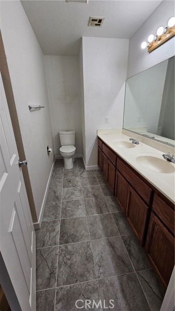 Detail Gallery Image 13 of 23 For 9233 E Avenue R12, Littlerock,  CA 93543 - 3 Beds | 2 Baths