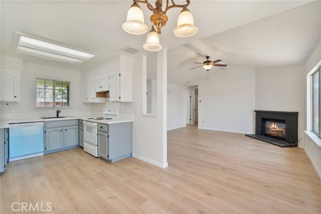 Detail Gallery Image 9 of 23 For 25732 Avenue 17, Madera,  CA 93638 - 3 Beds | 2 Baths