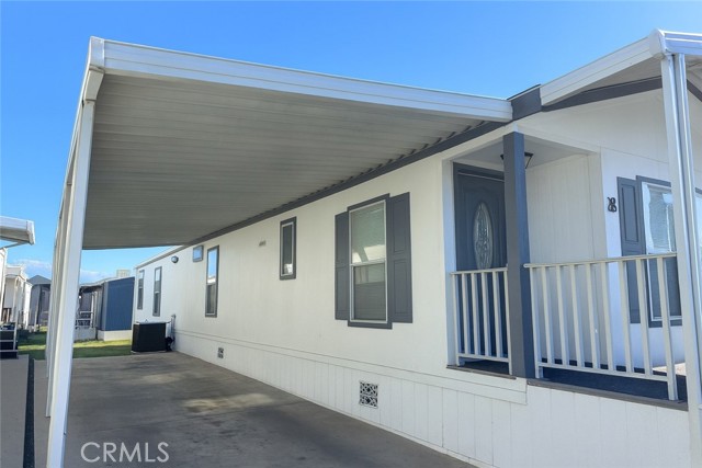 Detail Gallery Image 3 of 14 For 721 E 9th #28,  San Bernardino,  CA 92410 - 3 Beds | 2 Baths