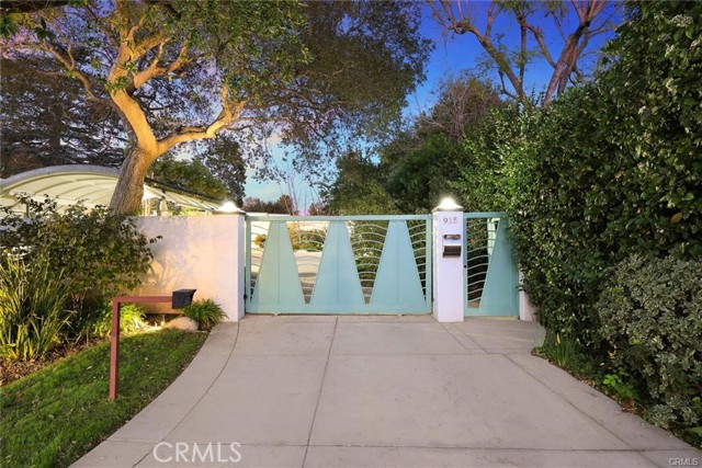 Detail Gallery Image 43 of 43 For 935 Hillcrest, Pasadena,  CA 91106 - 6 Beds | 7/1 Baths