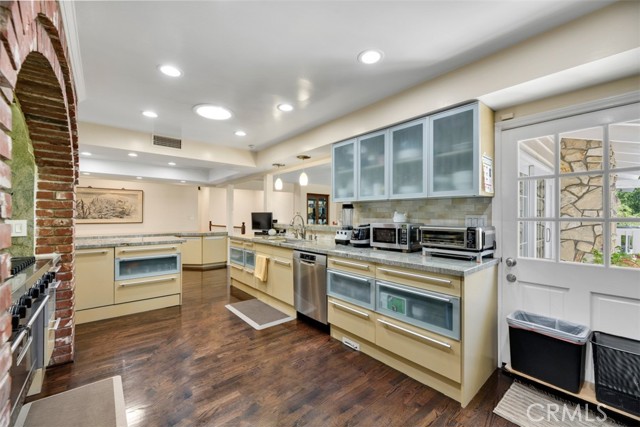 58 Dapplegray Ln, Rolling Hills Estates, California 90274, 4 Bedrooms Bedrooms, ,4 BathroomsBathrooms,Residential,Sold,Dapplegray Ln,SB22131207