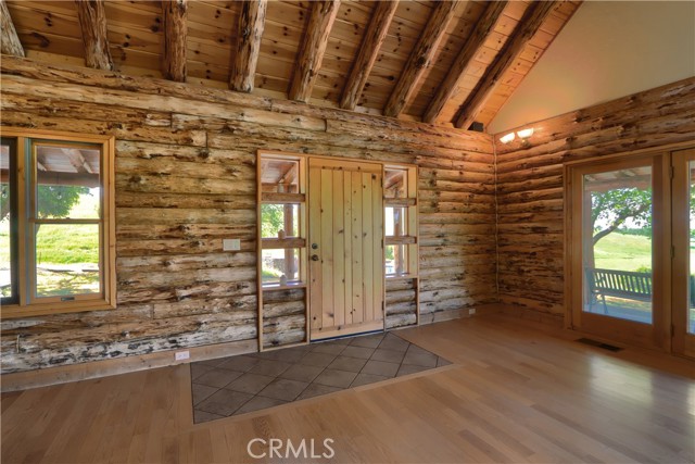 Detail Gallery Image 5 of 70 For 1991 Ca-140, Catheys Valley,  CA 95306 - 3 Beds | 3 Baths