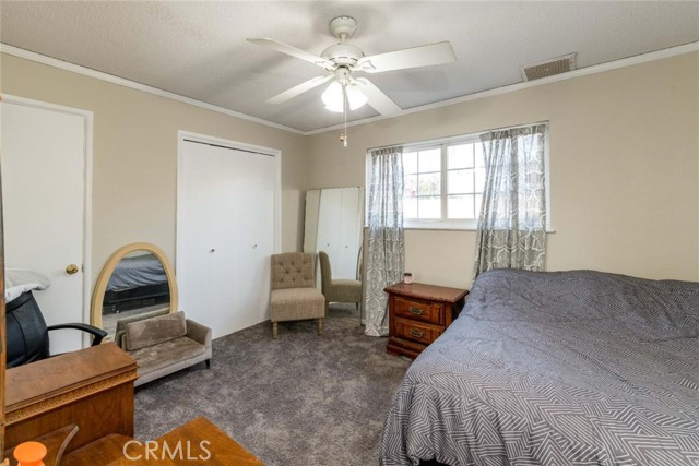 918 S Sunnyside Avenue, Fresno CA: https://media.crmls.org/medias/1eb1d7b2-ec50-4536-a149-adbac844a698.jpg