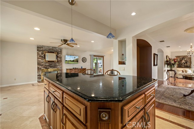 Detail Gallery Image 17 of 58 For 24014 Encanto Ct, Colton,  CA 92324 - 4 Beds | 3 Baths